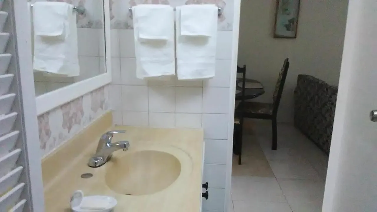 Portsmouth Palace A Cozy Home Away From Home Portmore Jamaica